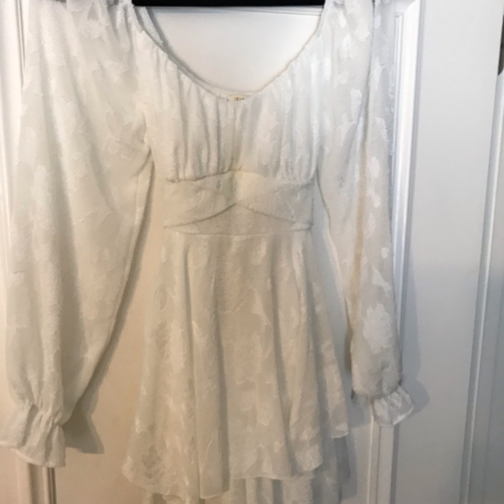 Elegant White Long Sleeve Romper